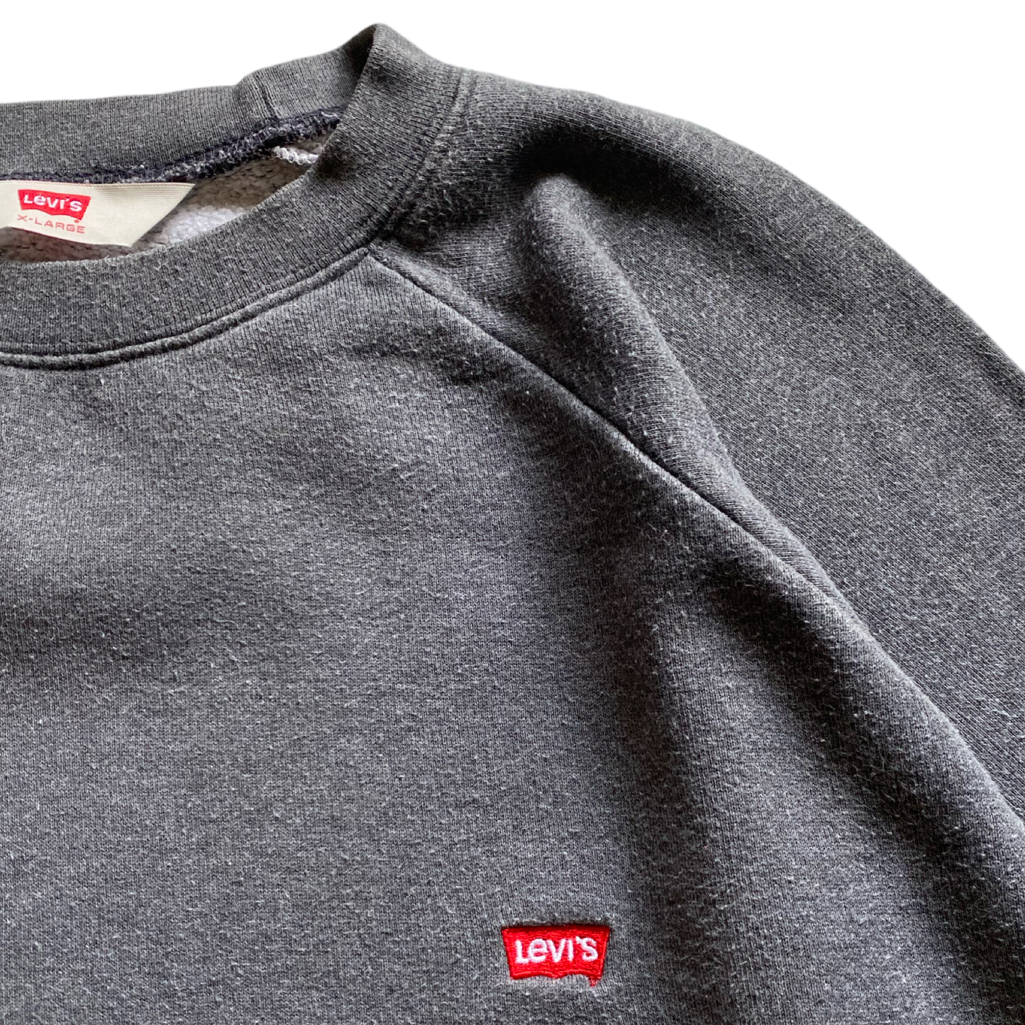 90s LEVI’S SWEATSHIRT