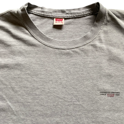 00s LEVI’S TEE