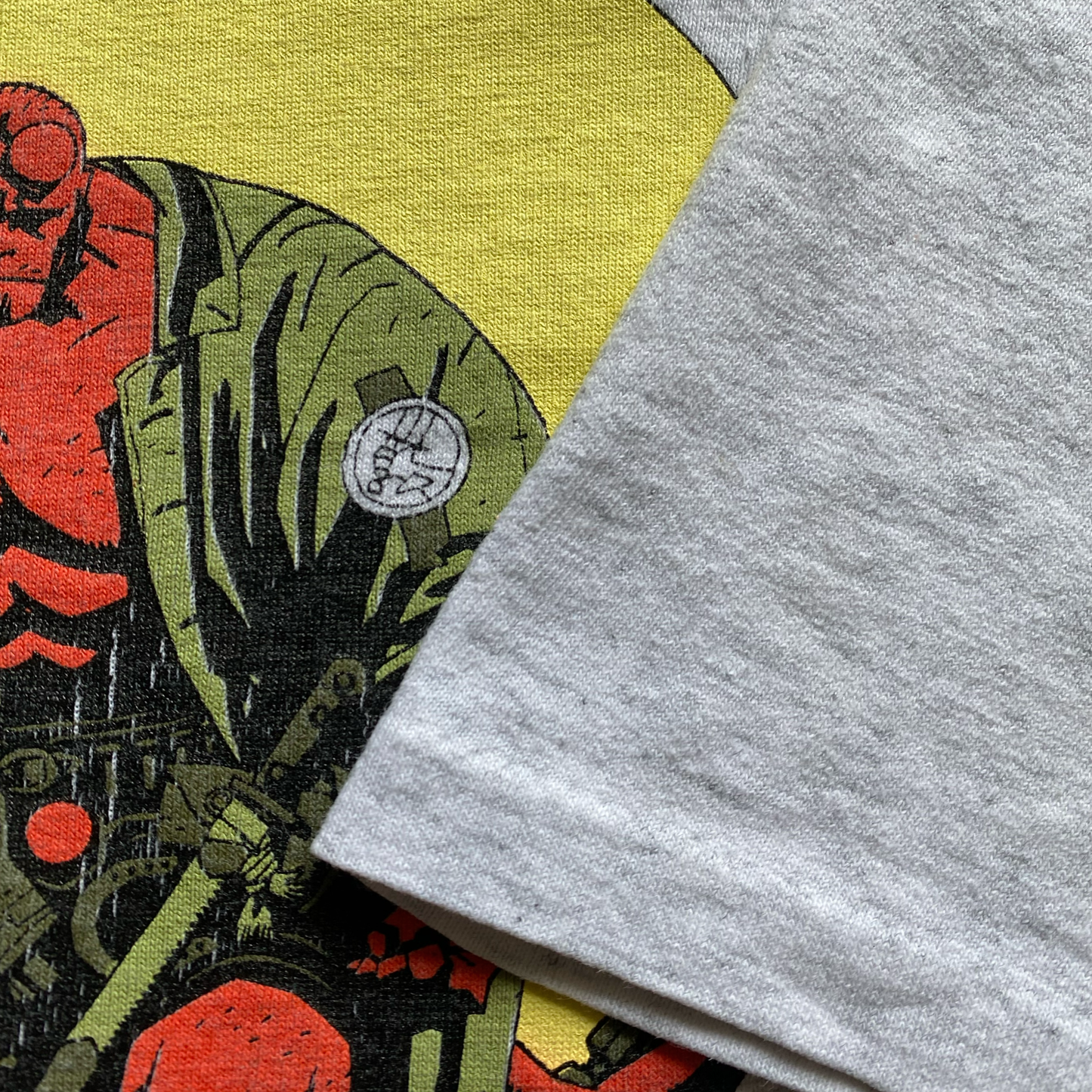 90s HELLBOY COMICS TEE